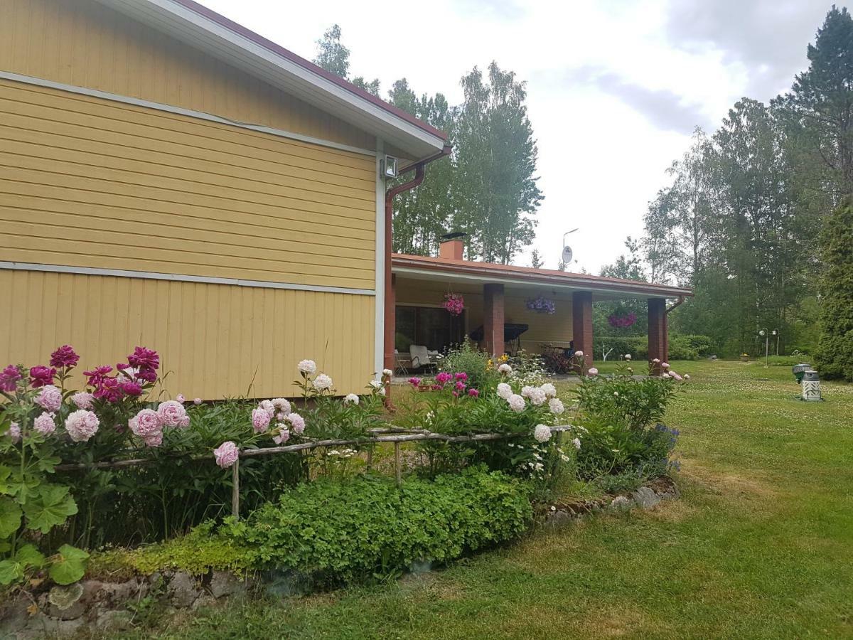 Pyhtaeae Garden Villa Pyhtaa Exteriér fotografie